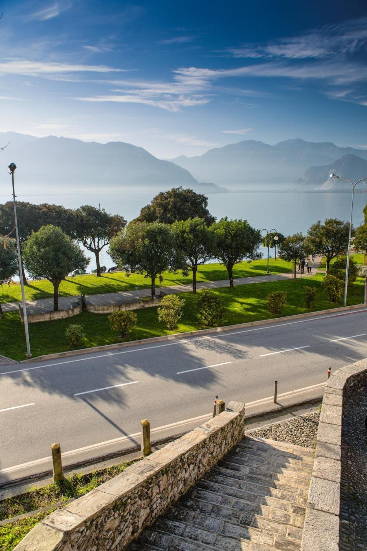 Penthouse Federico With Lake View - Residenza Silvana Verbania Exterior photo