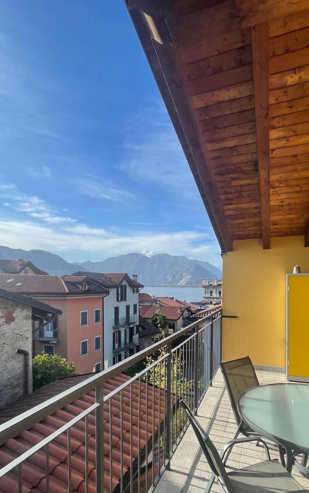 Penthouse Federico With Lake View - Residenza Silvana Verbania Exterior photo